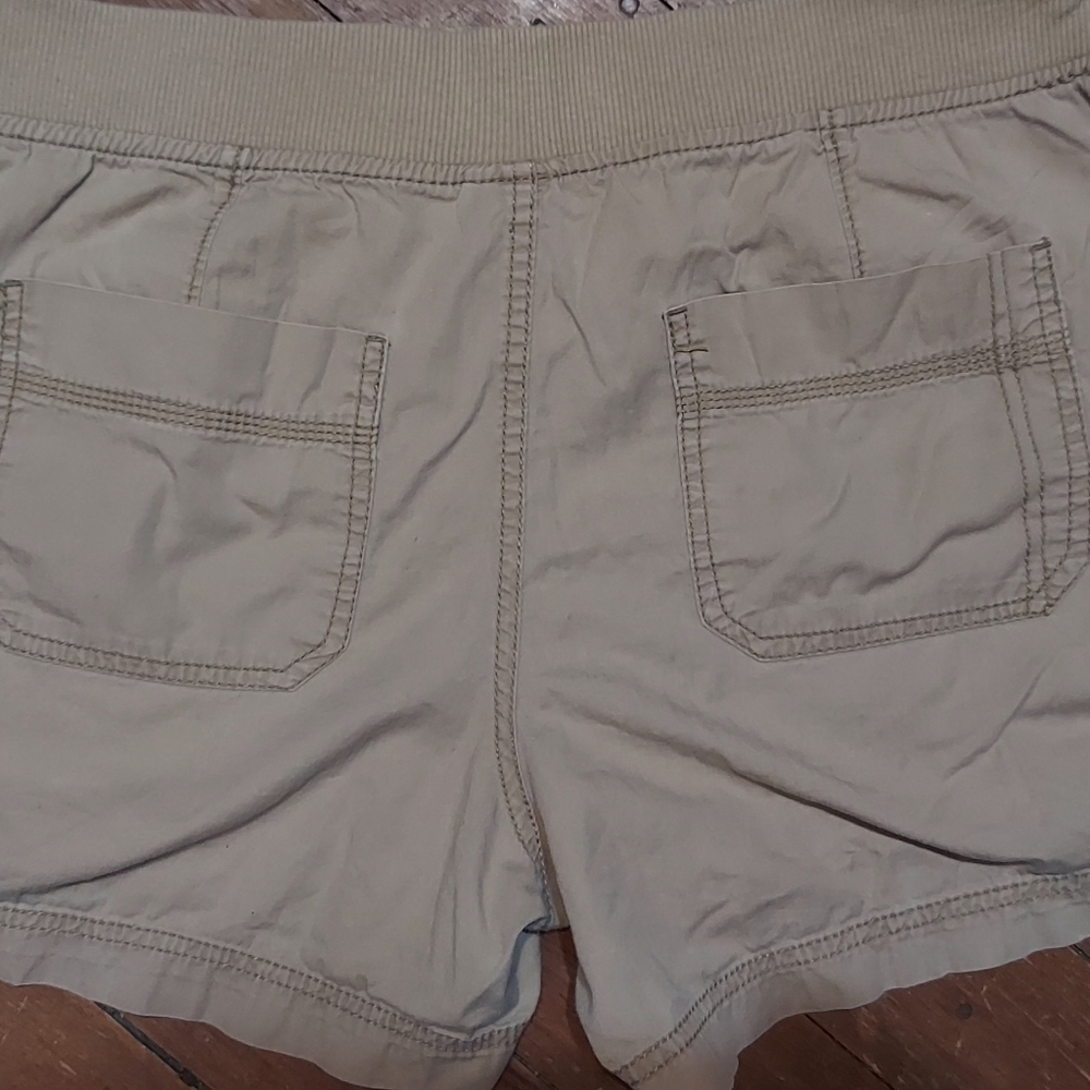 Faded Glory khaki shorts - Picture 3 of 5